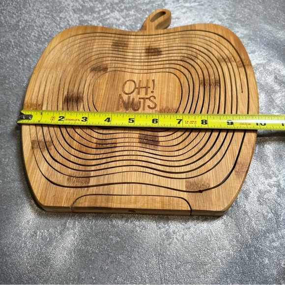 Apple Shaped Collapsible
Folding Fruit Storage Basket
Wooden Layer Trivet Bowl - Picture 9 of 9